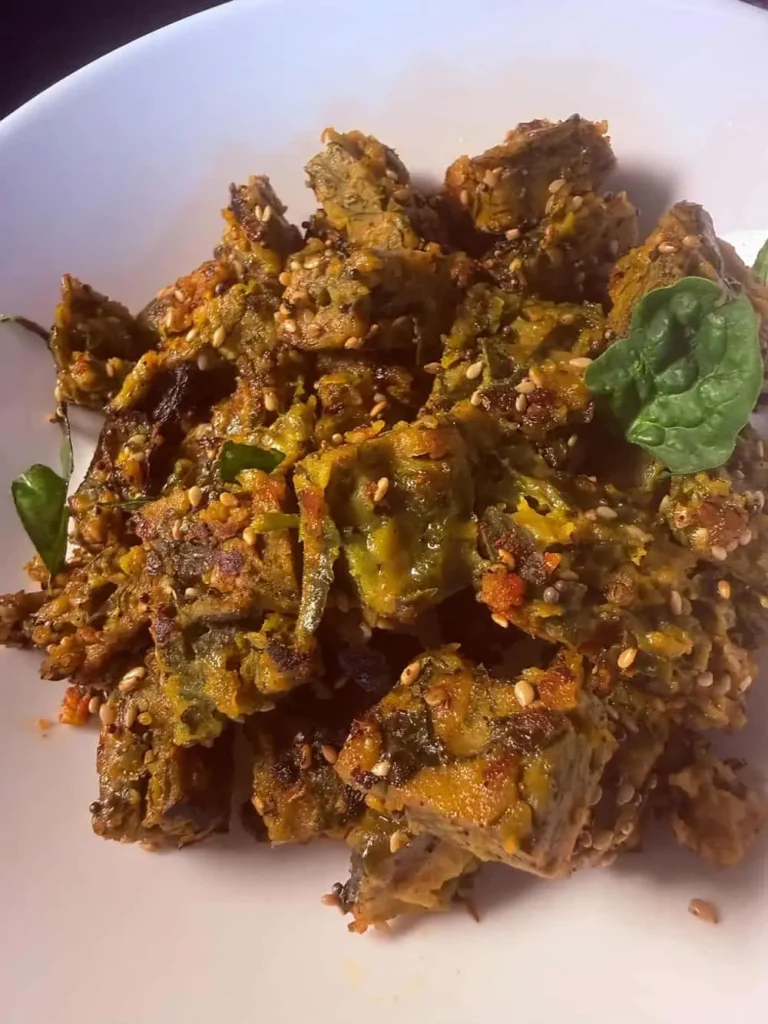 Steamed Spinach Patra Bites – Easy Healthy Meal Prep Recipe